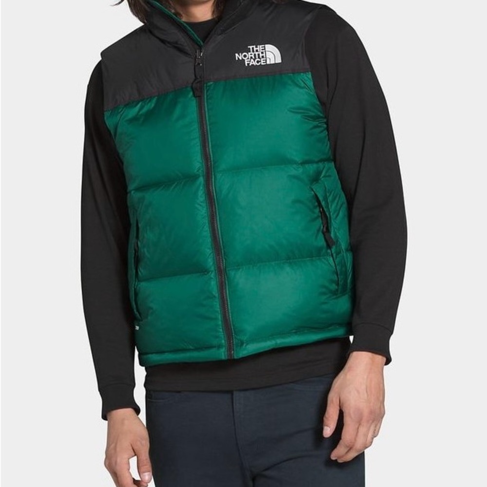 The North Face Women's Forest Green 700 Puffer vest. NWOT